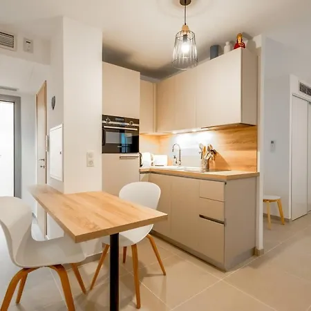 Appartement La D'oscar L New, Terrace L Shellter *